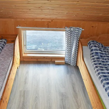 6 Person In * Oksvoll