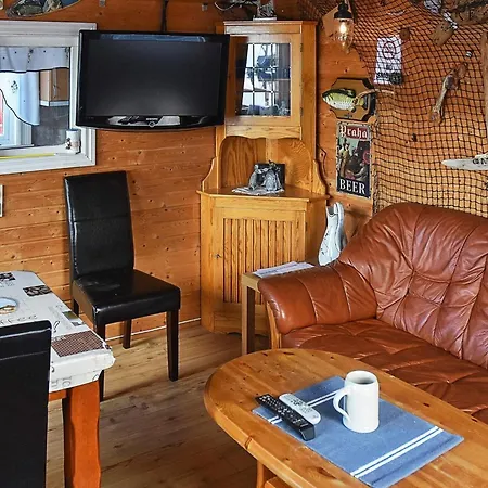 بيت للعطل 6 Person In Oksvoll