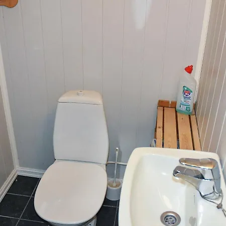 6 Person In * Oksvoll